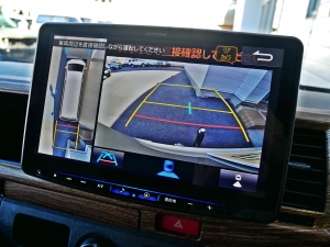ハイエースバンスパロン　4WD　ディーゼル