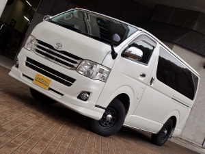 ハイエースバンスーパーGL　ディーゼル4WD　