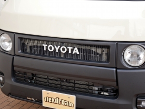 ハイエースバンディーゼル4WD　丸目カスタム　ネオクラシック