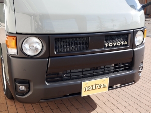 ハイエースＶディーゼル4WD　アースカラーパッケージ6X3アーバンカーキ