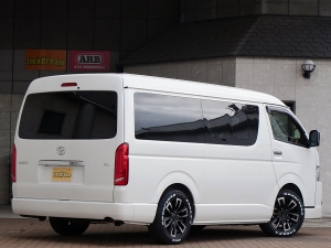 ハイエースワゴン4WD　ワゴンGL　フルフラット