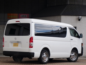 ハイエースワゴンキャンピング　車中泊できる街乗り仕様車