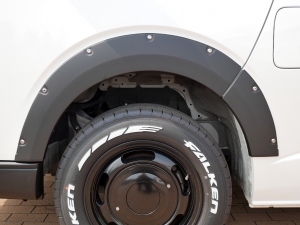 ハイエースバンディーゼル4WD　ベッド付き　車中泊
