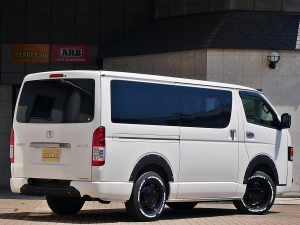 ハイエースバンディーゼル4WD　ベッド付き　車中泊