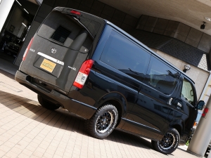 ハイエースバンディーゼル4WD　丸目FD-classic　ベッドキット