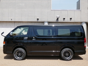 ハイエースバンディーゼル4WD　丸目FD-classic　ベッドキット