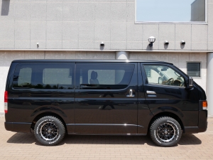 ハイエースバンディーゼル4WD　丸目FD-classic　ベッドキット