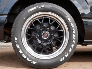 ハイエースワゴン4WD　ワゴンGL　ベッドキット