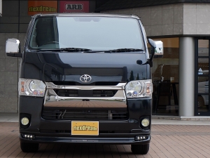 ハイエースバンディーゼル4WD　モデリスタFスポイラー