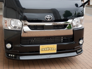 ハイエースバンディーゼル4WD　モデリスタFスポイラー