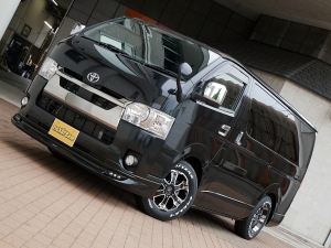 ハイエースバンディーゼル4WD　モデリスタFスポイラー