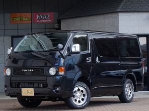 ハイエースバンディーゼル4WD　丸目FD-classic　ベッドキット