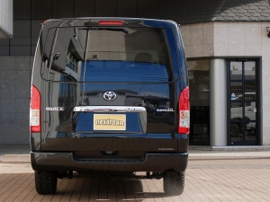 ハイエースバンディーゼル4WD　丸目FD-classic　ベッドキット