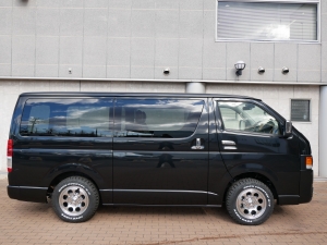 ハイエースバンディーゼル4WD　丸目FD-classic　ベッドキット