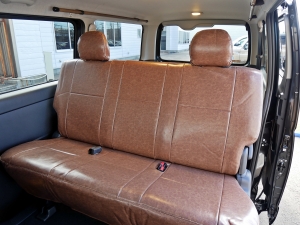ハイエースバンディーゼル4WD　丸目FD-classic　ベッドキット