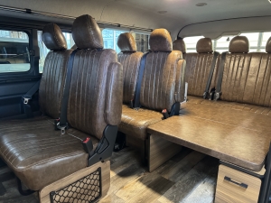 ハイエースワゴン１０人乗り　車中泊できる街乗り仕様車