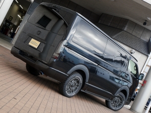 ハイエースバンディーゼル4WD　丸目FD-classic　ベッドキット