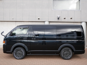 ハイエースバンディーゼル4WD　丸目FD-classic　ベッドキット