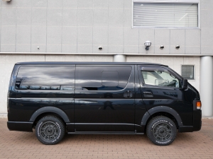 ハイエースバンディーゼル4WD　丸目FD-classic　ベッドキット