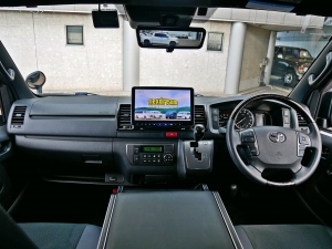 ハイエースバンディーゼル4WD　丸目FD-classic　ベッドキット