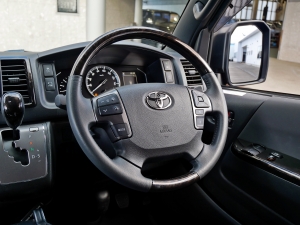 ハイエースバンディーゼル4WD　丸目FD-classic　ベッドキット