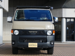 ハイエースバンディーゼル4WD　丸目FD-classic　ベッドキット