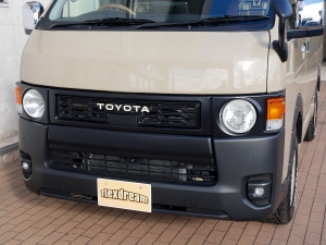 ハイエースバンディーゼル4WD　丸目FD-classic　ベッドキット
