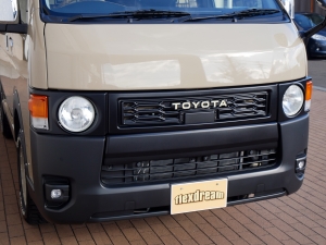 ハイエースバンディーゼル4WD　丸目FD-classic　ベッドキット