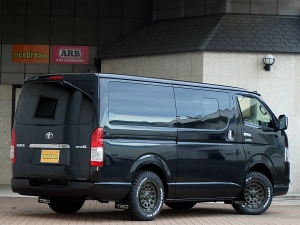 ハイエースバンディーゼル4WD　キャンピング登録　フルフラット