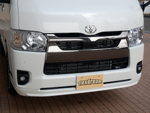 ハイエースバンディーゼル4WD　TRD：Fスポイラー
