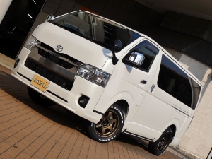 ハイエースバンディーゼル4WD　TRD：Fスポイラー