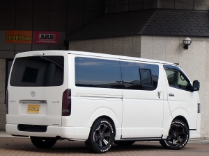 ハイエースバンディーゼル4WD　ベッドキット付き　車中泊