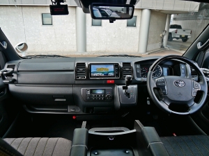 ハイエースバンディーゼル4WD　ベッドキット付き　車中泊