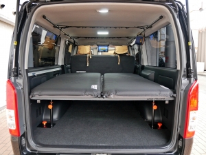 ハイエースバンディーゼル4WD　ベッドキット　車中泊
