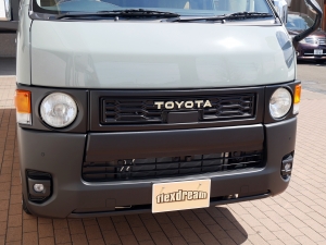 ハイエースバンディーゼル4WD　アースカラーパッケージ6X3アーバンカーキ