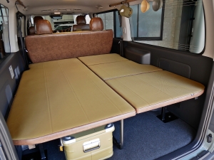 ハイエースバンディーゼル4WD　アースカラーパッケージ6X3アーバンカーキ