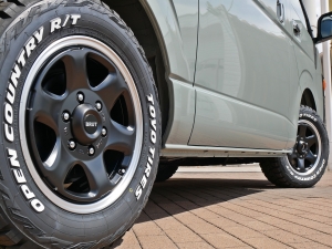 ハイエースバンディーゼル4WD　アースカラーパッケージ6X3アーバンカーキ