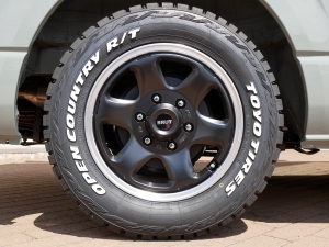 ハイエースバンディーゼル4WD　アースカラーパッケージ6X3アーバンカーキ