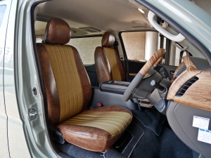 ハイエースバンディーゼル4WD　アースカラーパッケージ6X3アーバンカーキ
