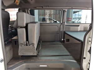 ハイエースバン内装架装ＦＤ－ＢＯＸ１７　車中泊　床張り