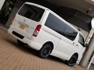 ハイエースバンディーゼル4WD　キャンピング登録　フルフラット