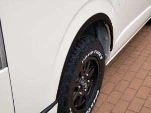 ハイエースバンディーゼル4WD　キャンピング登録　フルフラット