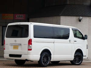 ハイエースバンディーゼル4WD　キャンピング登録　フルフラット