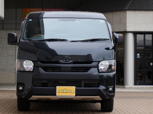 ハイエースバンワイドバン　ブラックフェイス　車中泊