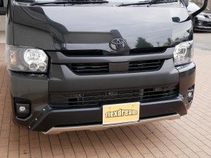 ハイエースバンワイドバン　ブラックフェイス　車中泊