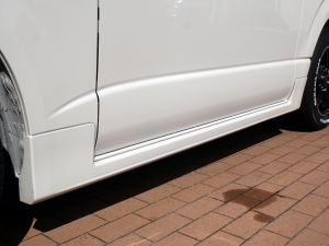 ハイエースバンディーゼル4WD　モデリスタフルエアロ