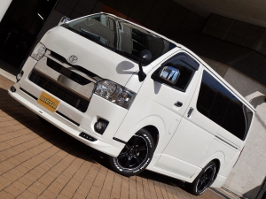 ハイエースバンディーゼル4WD　モデリスタフルエアロ
