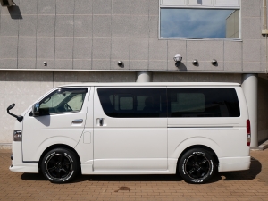 ハイエースバンディーゼル4WD　モデリスタフルエアロ