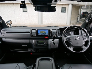 ハイエースバンディーゼル4WD　モデリスタフルエアロ