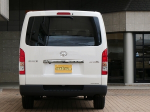 ハイエースバンディーゼル4WD　丸目換装FD-classic